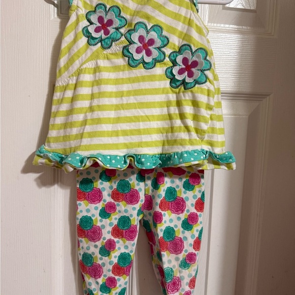 Jumping Fences Outfit - Picture 2 of 10